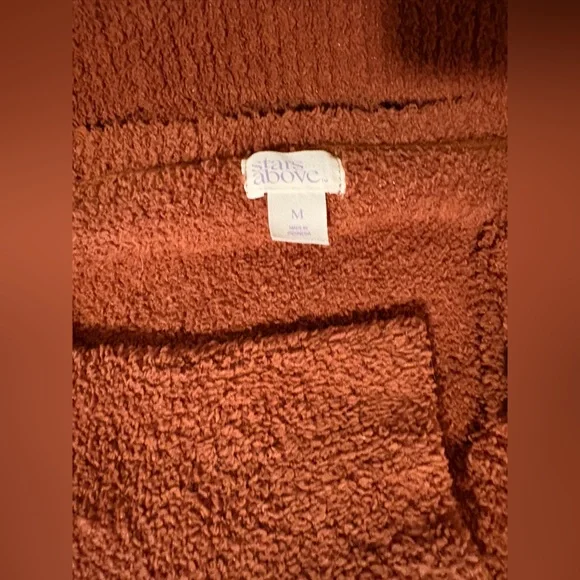 Stars Above Barefoot Dreams Dupe Pajama Set - Picture 12 of 13